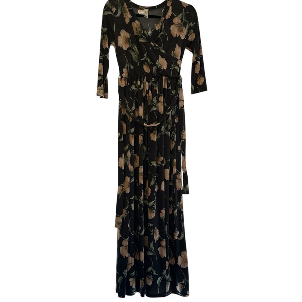 Flamingo Urban Floral Maxi Dress with Belt and pockets- Like New